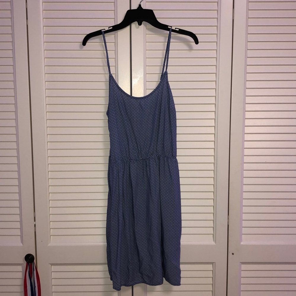 blue/white dress